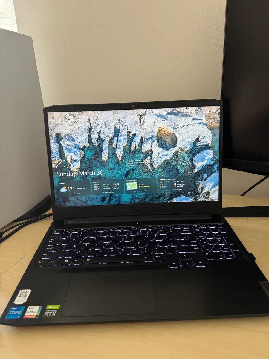 Shes Laptop LENOVO IDEAPAD Gaming 3 15IHU6 | i5-11300H | 16 GB RAM | 512GB SSD | RTX 3050 - 1