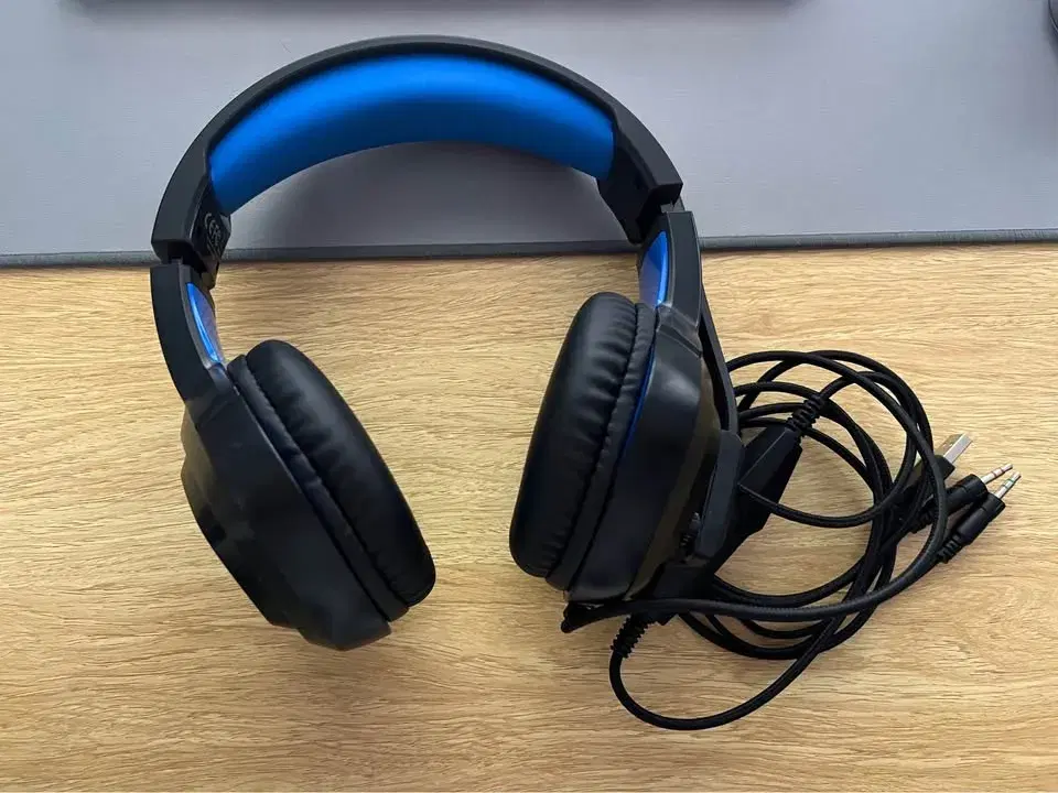 Gaming Headphones - 1