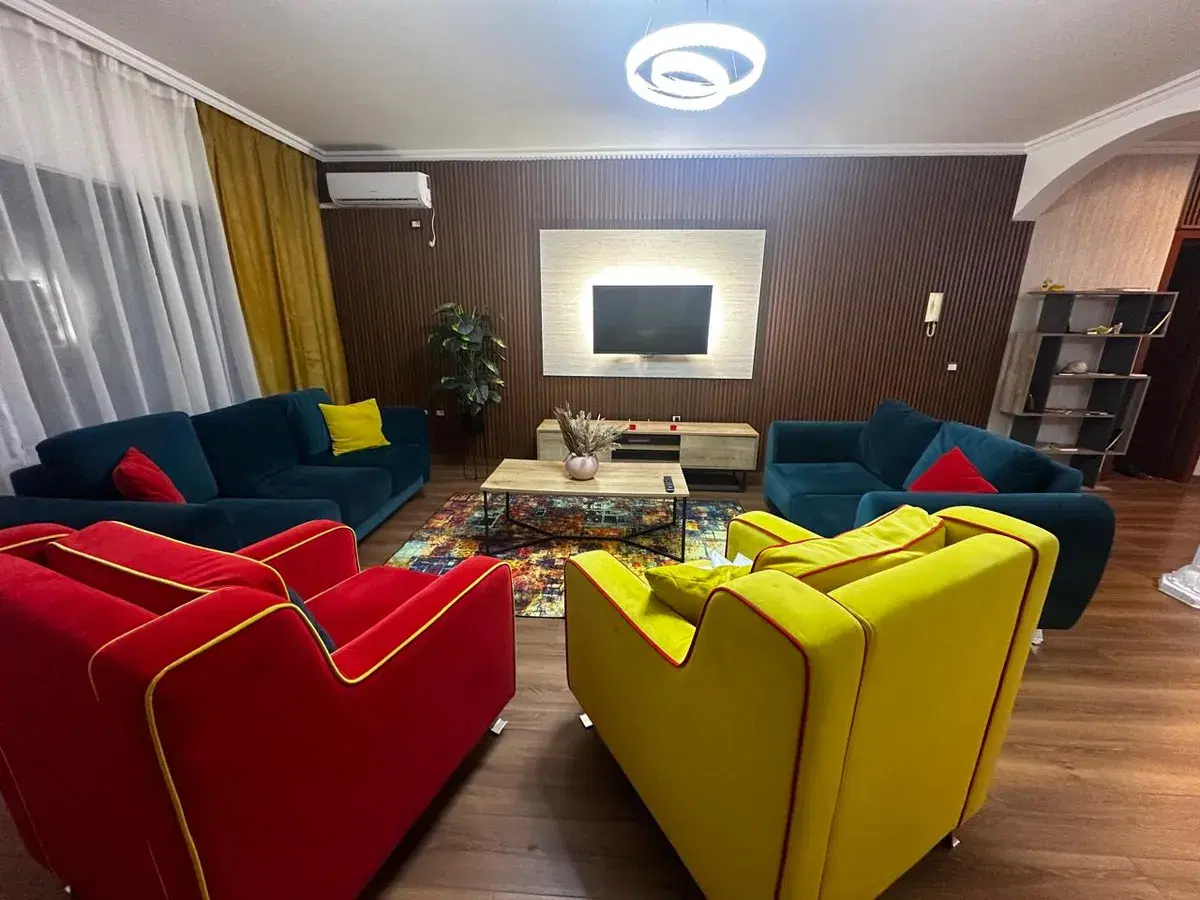 Apartament për qira në Myslym Shyri - 1